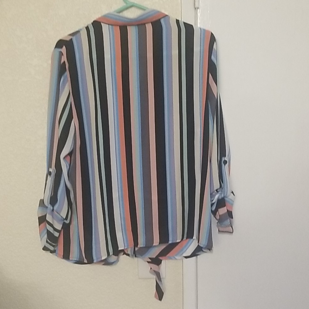 Blouse - Picture 2 of 3